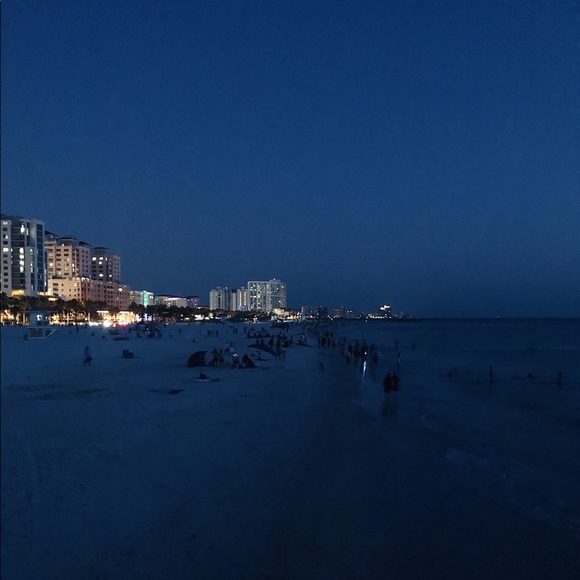 Thanks for checking out my closet! ๐ซ - Picture 10 of 11